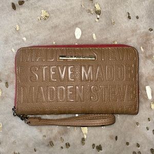 Steve Madden Wallet.